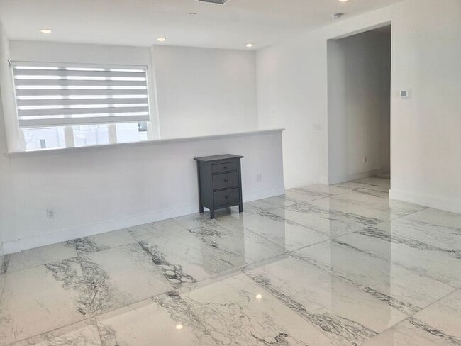 Building Photo - 16332 Dawn Wy