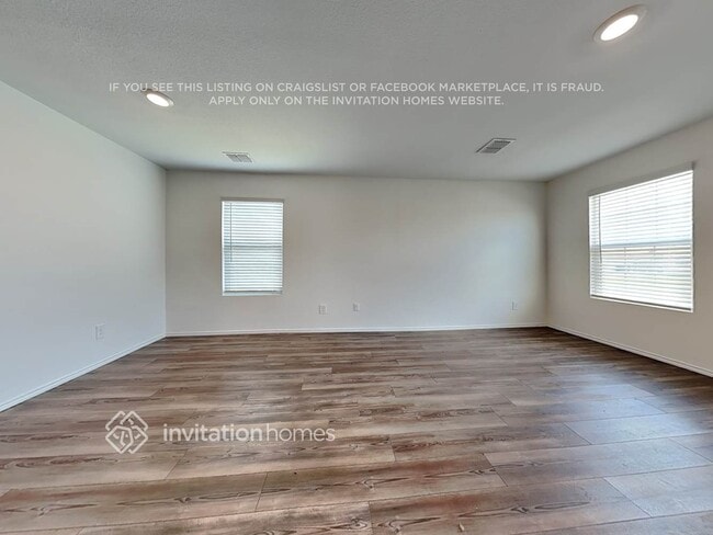 Building Photo - 2925 Greenhorn Ave