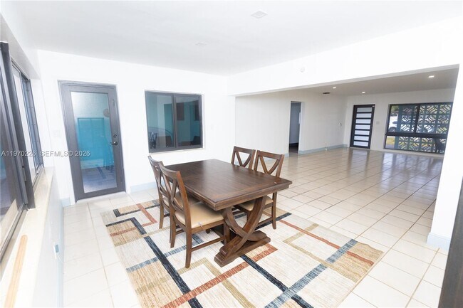 Building Photo - 772 Pennsylvania Ave