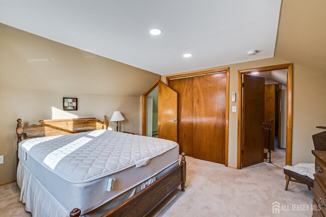 Building Photo - 92 Coleman St