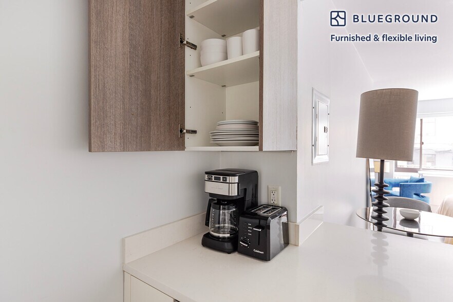 Building Photo - 311 W 50th St