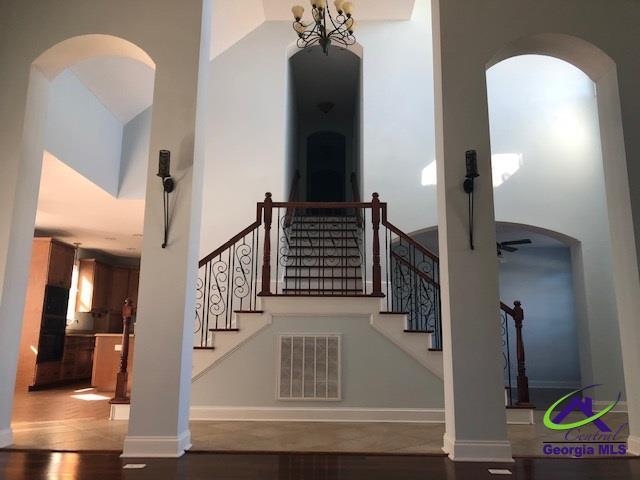 Building Photo - 410 Redding Dr