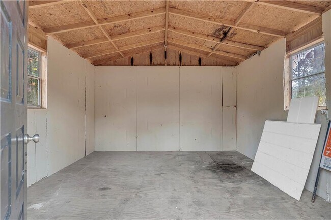 Building Photo - 3368 Lincolndale Ct