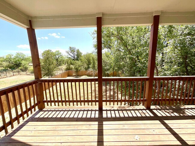 Building Photo - 1202 Mystic Dr