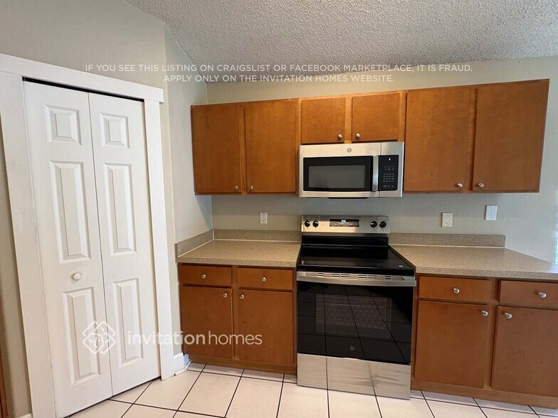 Building Photo - 19002 Weatherstone Dr