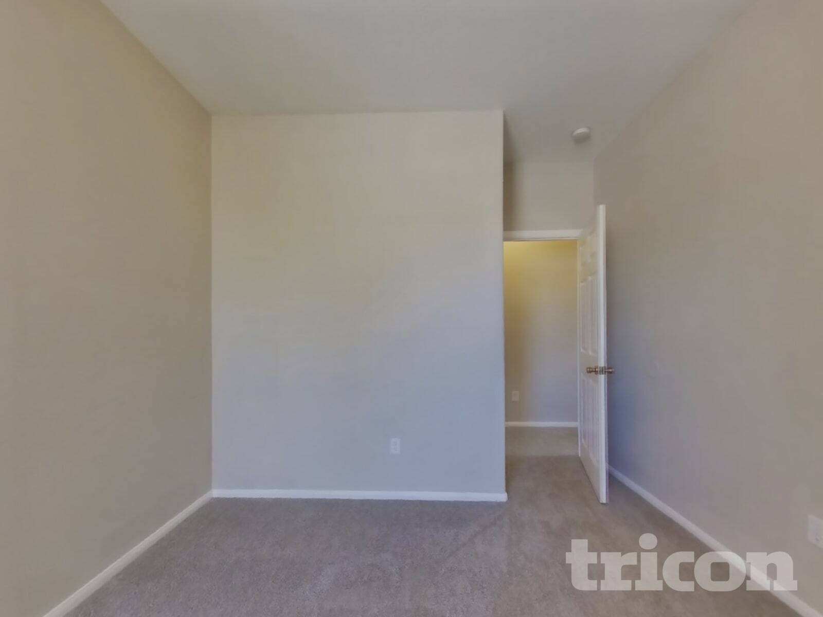 Building Photo - 733 Pino Ave