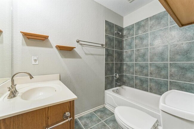 Building Photo - 4501 Whispering Valley Dr