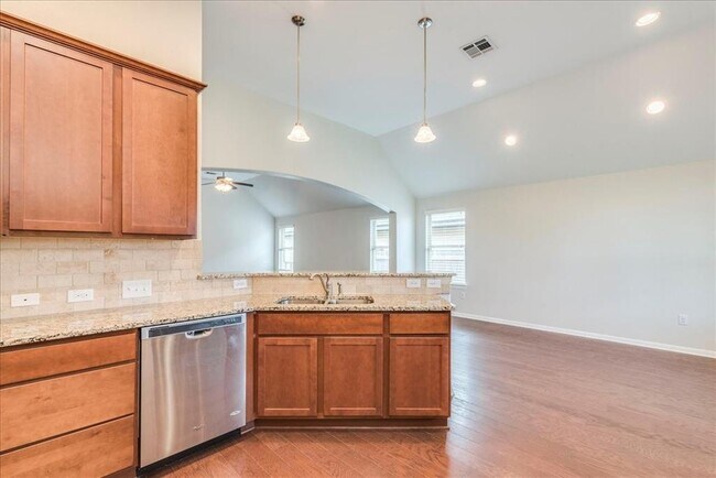 Building Photo - 13000 Alans Way