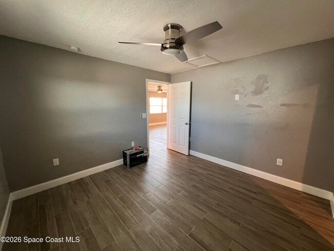 Building Photo - 741 Frisco St SE