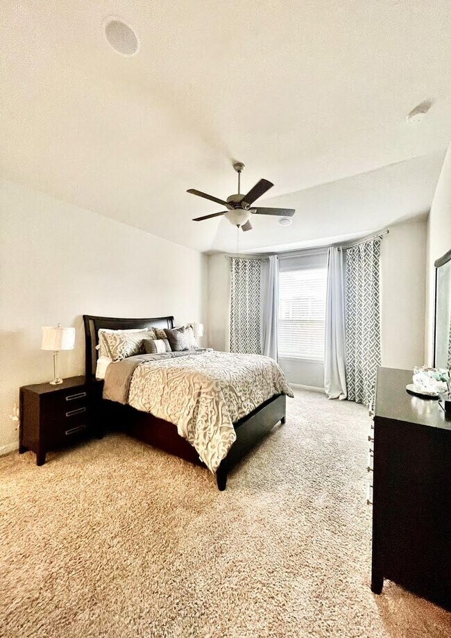 Building Photo - 5005 Drovers Path