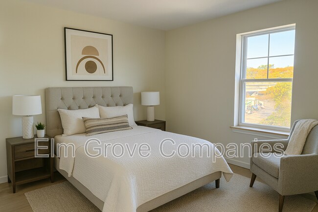 Building Photo - 5 5th St