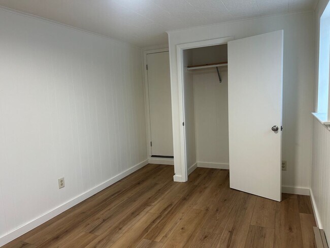 Building Photo - 12635 Williamsport Pike