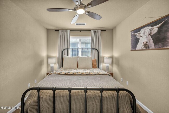 Building Photo - 3680 Coastal St