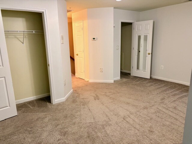 Building Photo - 9008 Doris Dr