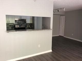 Building Photo - 123 Yacht Club Way