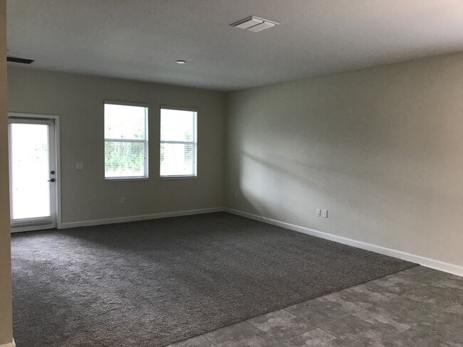 Building Photo - Newer 4/3 Single Story Home Lake Nona/Moss...