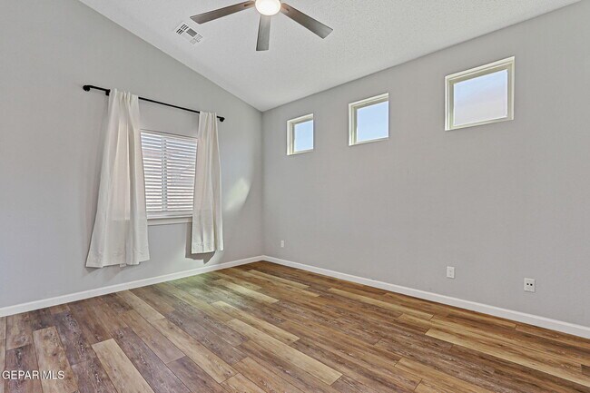 Building Photo - 7213 Copper Trail Ave