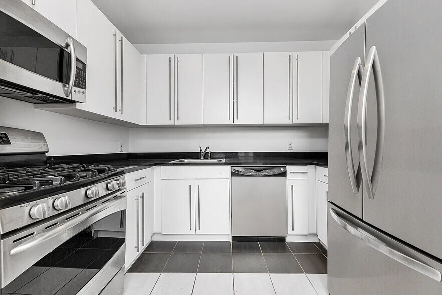 Building Photo - 50 Murray St