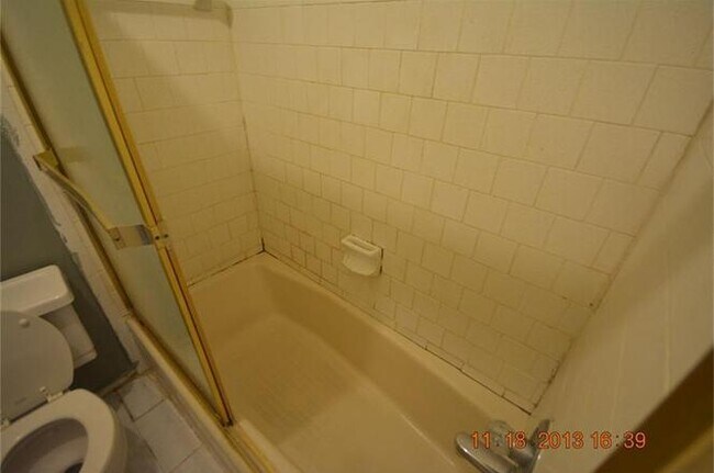 Building Photo - 1418 Hunters Park Dr