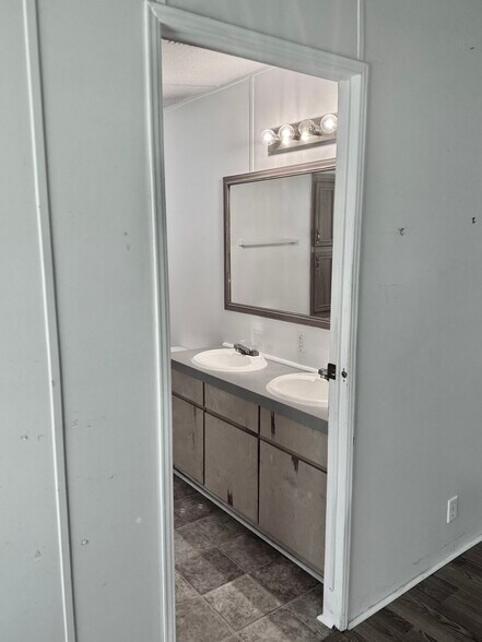 Building Photo - 11178 SE 29th Ave