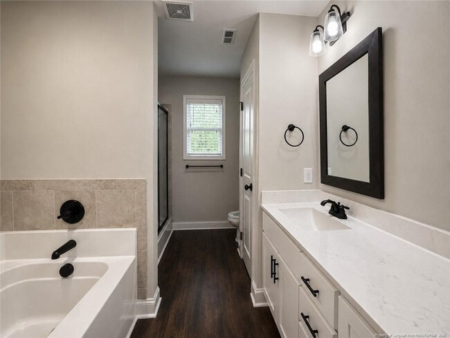 Building Photo - 621 Blawell Cir