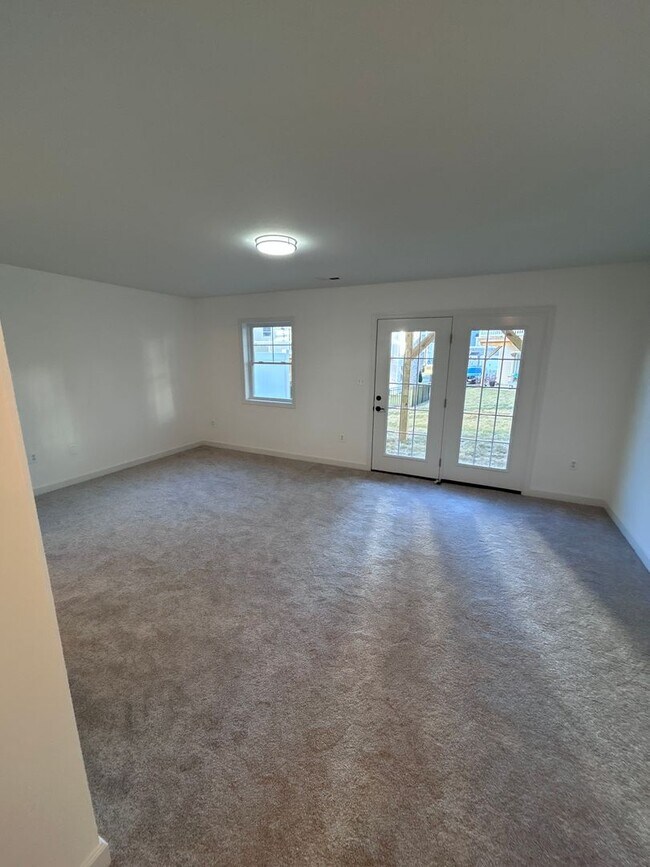 Building Photo - Brand New Luxury 4-Bedroom Townhome with a garage at The Townes at Congers Creek – Phase 3