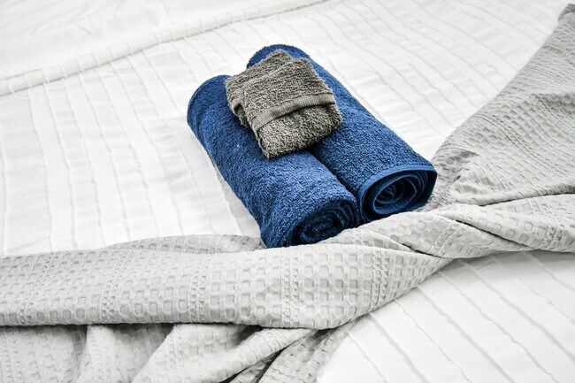 Building Photo - 7129 Sidney St