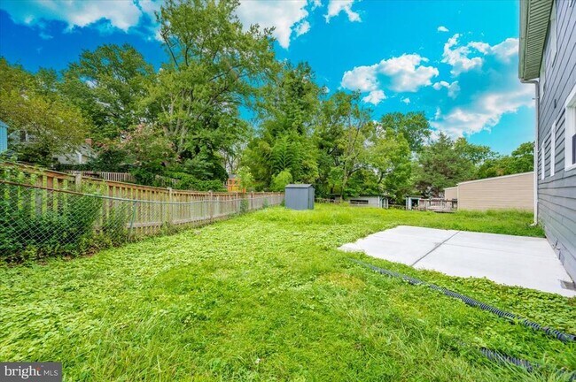 Building Photo - 13205 Okinawa Ave