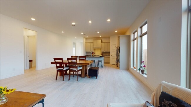 Building Photo - 19034 Paso Fino Pr Ln