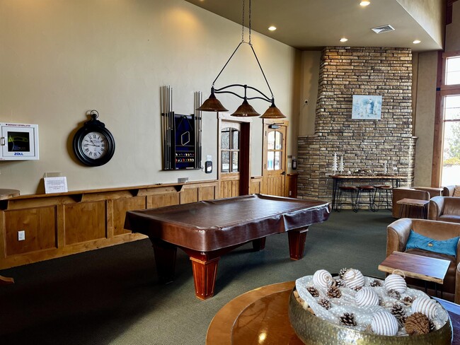 Building Photo - 6915 W 3rd St