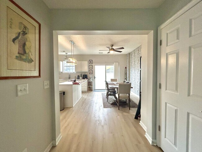 Building Photo - **UPDATED END-UNIT LENOX VILLAGE TOWNHOME ...