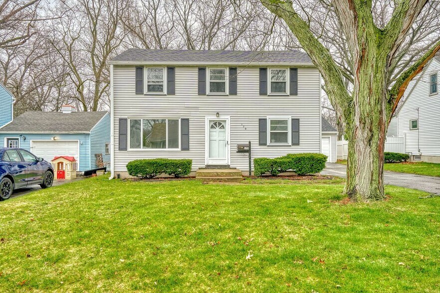 Building Photo - 170 Hilltop Rd