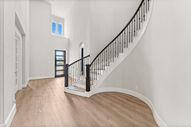 Building Photo - 27907 Emerald Vista Dr