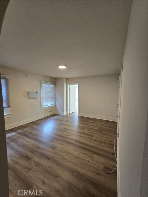 Building Photo - 532 S St Louis St