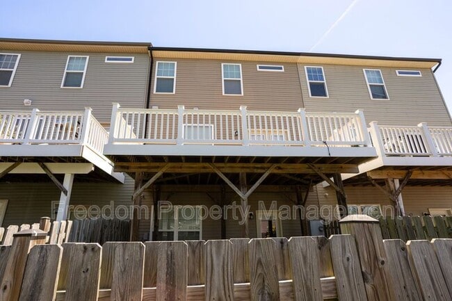 Building Photo - 9222 Dawkins Crest Cir