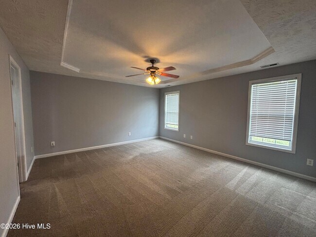 Building Photo - 376 Eastfield Dr