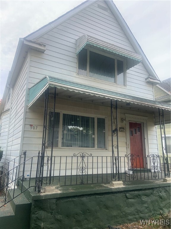 Primary Photo - 907 Walden Ave