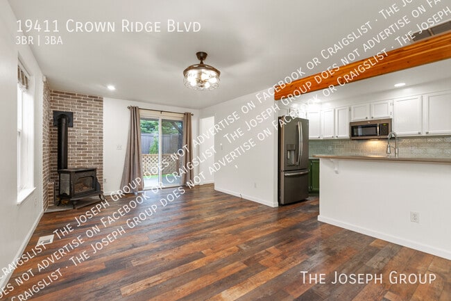 Building Photo - 19411 Crown Ridge Blvd