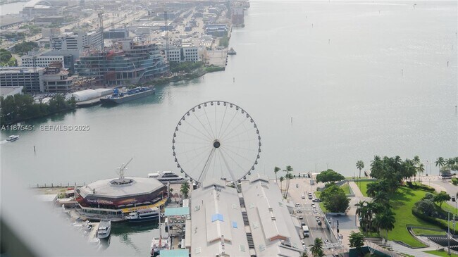 Building Photo - 398 NE 5th St