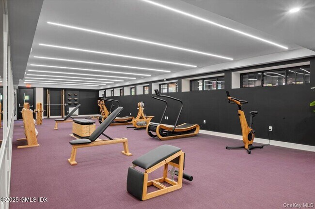 Building Photo - 1188 King St