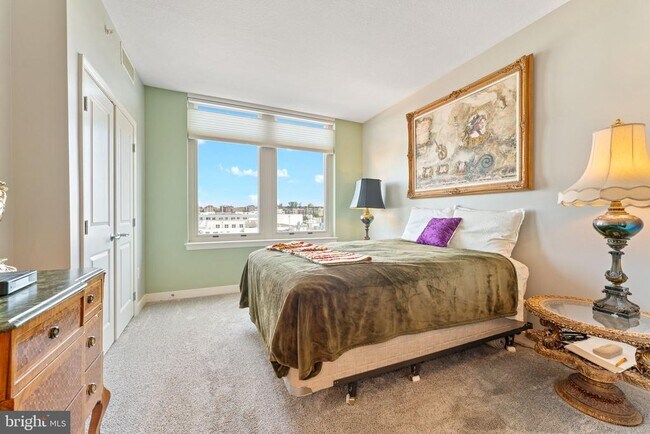 Building Photo - 155 Potomac Passage