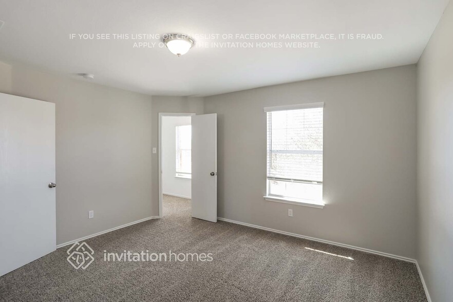 Building Photo - 212 Cedar Crest Dr