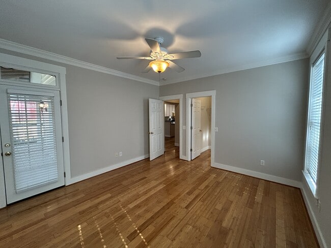 Building Photo - 2805 3rd St