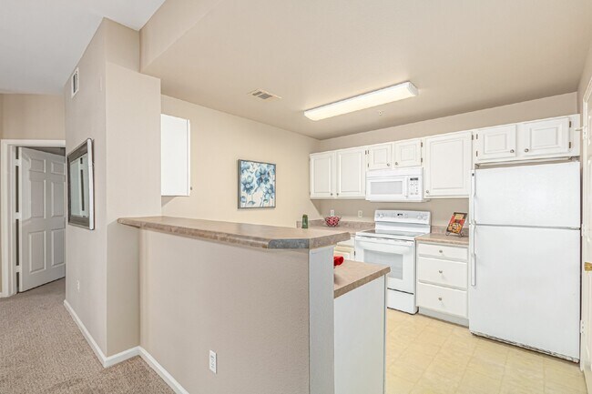 Building Photo - Exquisite 2-bedroom, 2-bathroom condo inParker