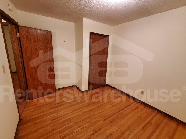 Building Photo - 100 Marvin Ln
