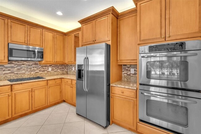 Building Photo - 5271 SW 173rd Ave