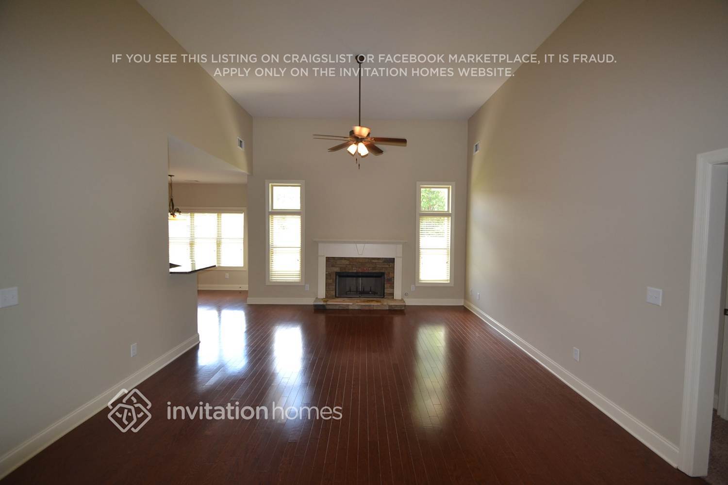 Building Photo - 427 Sweetwater Bridge Cir