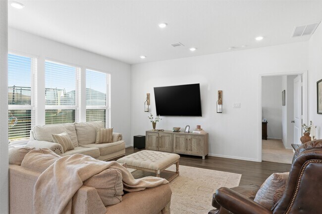 Building Photo - 358 Jewett Meadow Dr