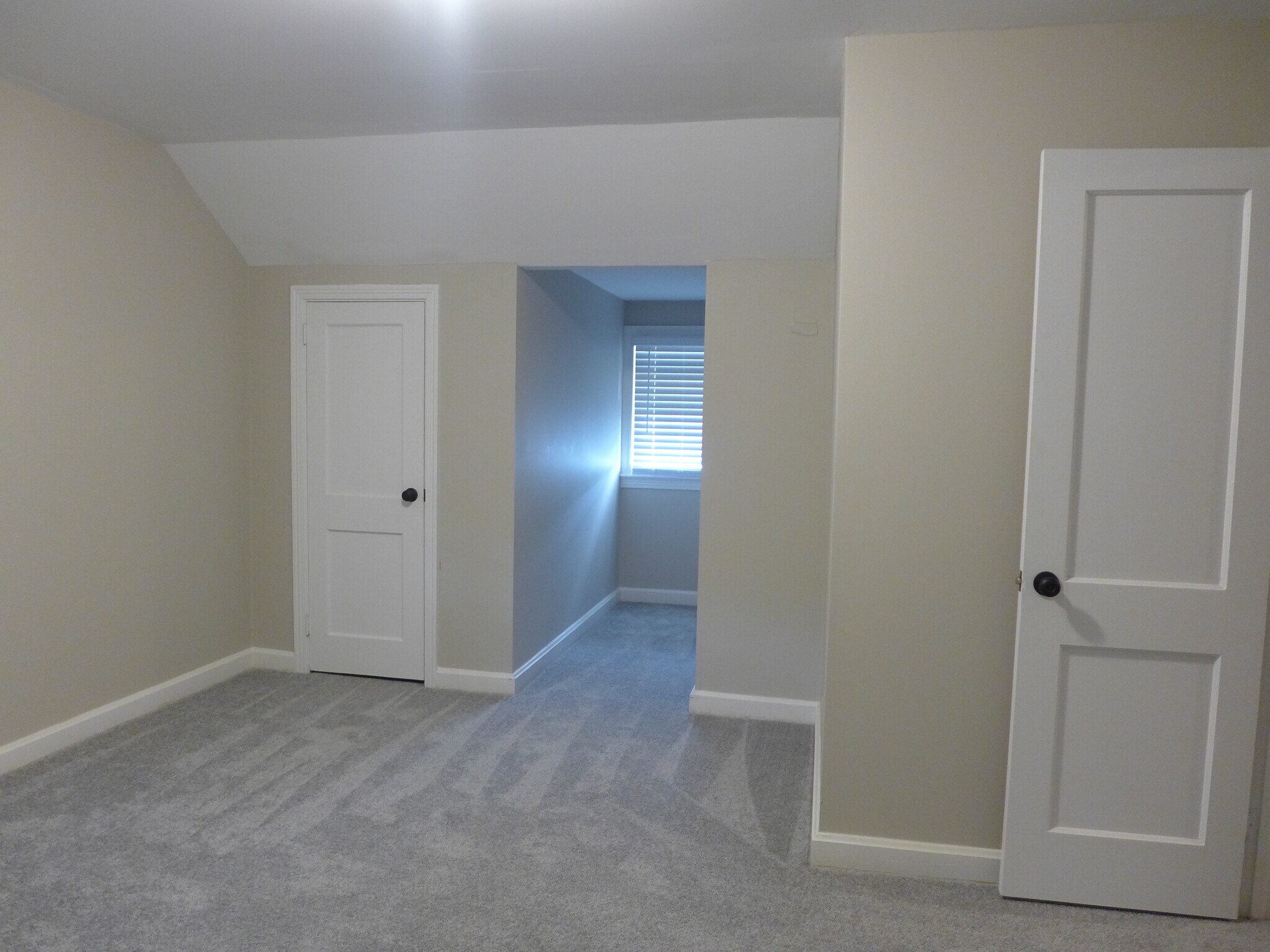 Building Photo - 205 N Caswell St