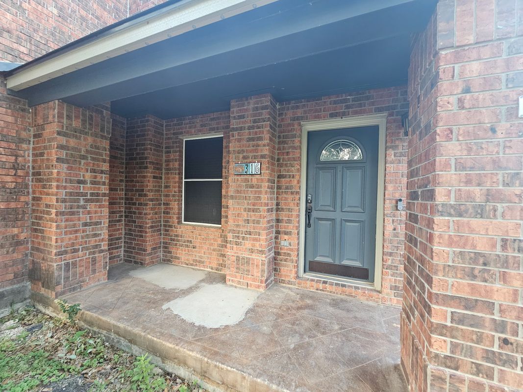 Building Photo - 316 Cordero Dr